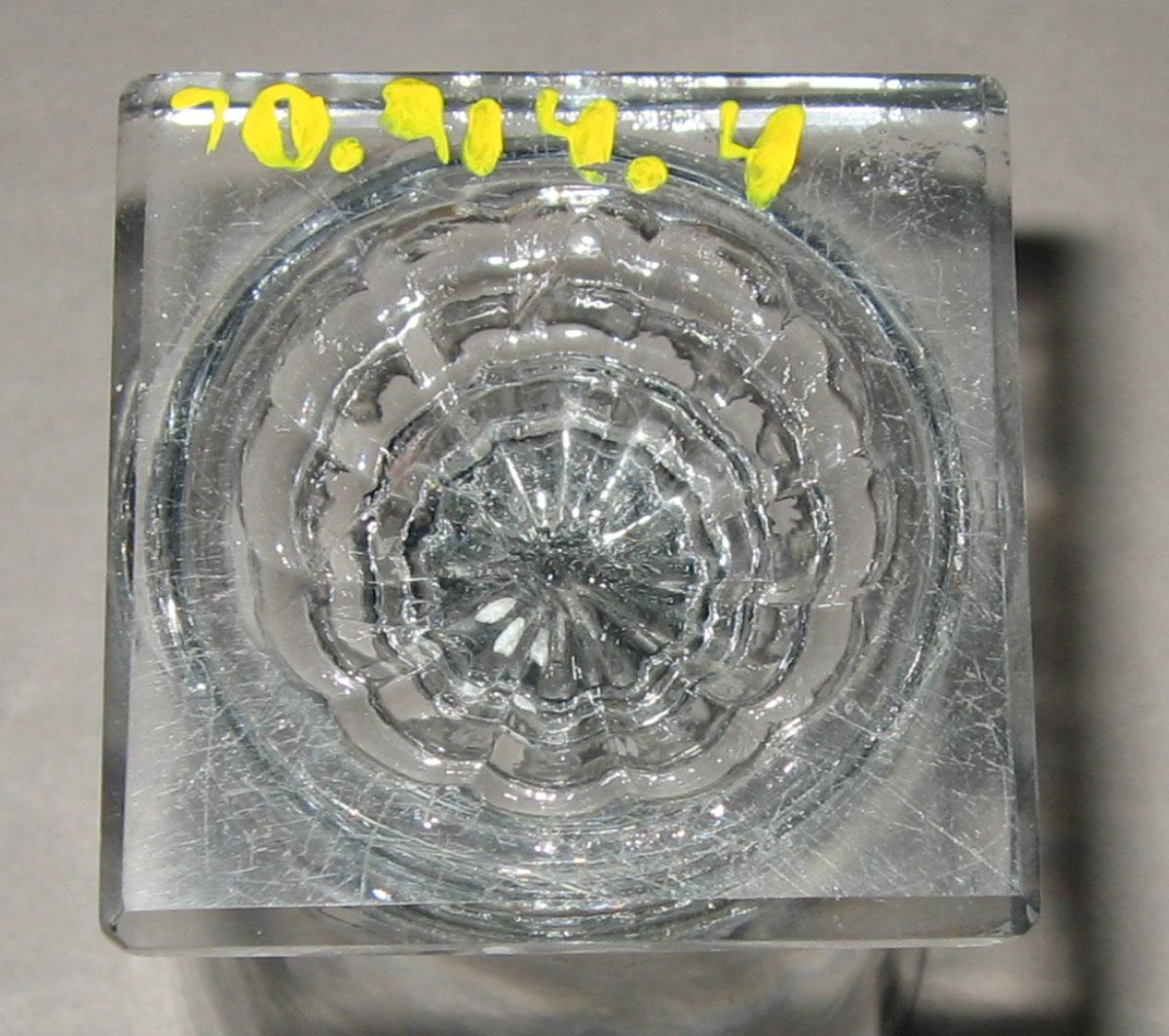 1970.0914.004 Colorless glass wineglass (underside)