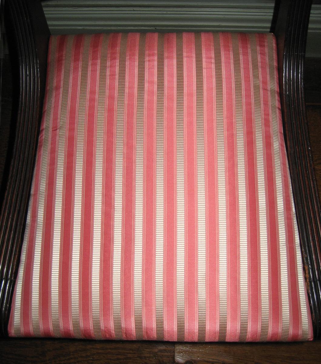 1984.0676.004 slip seat
