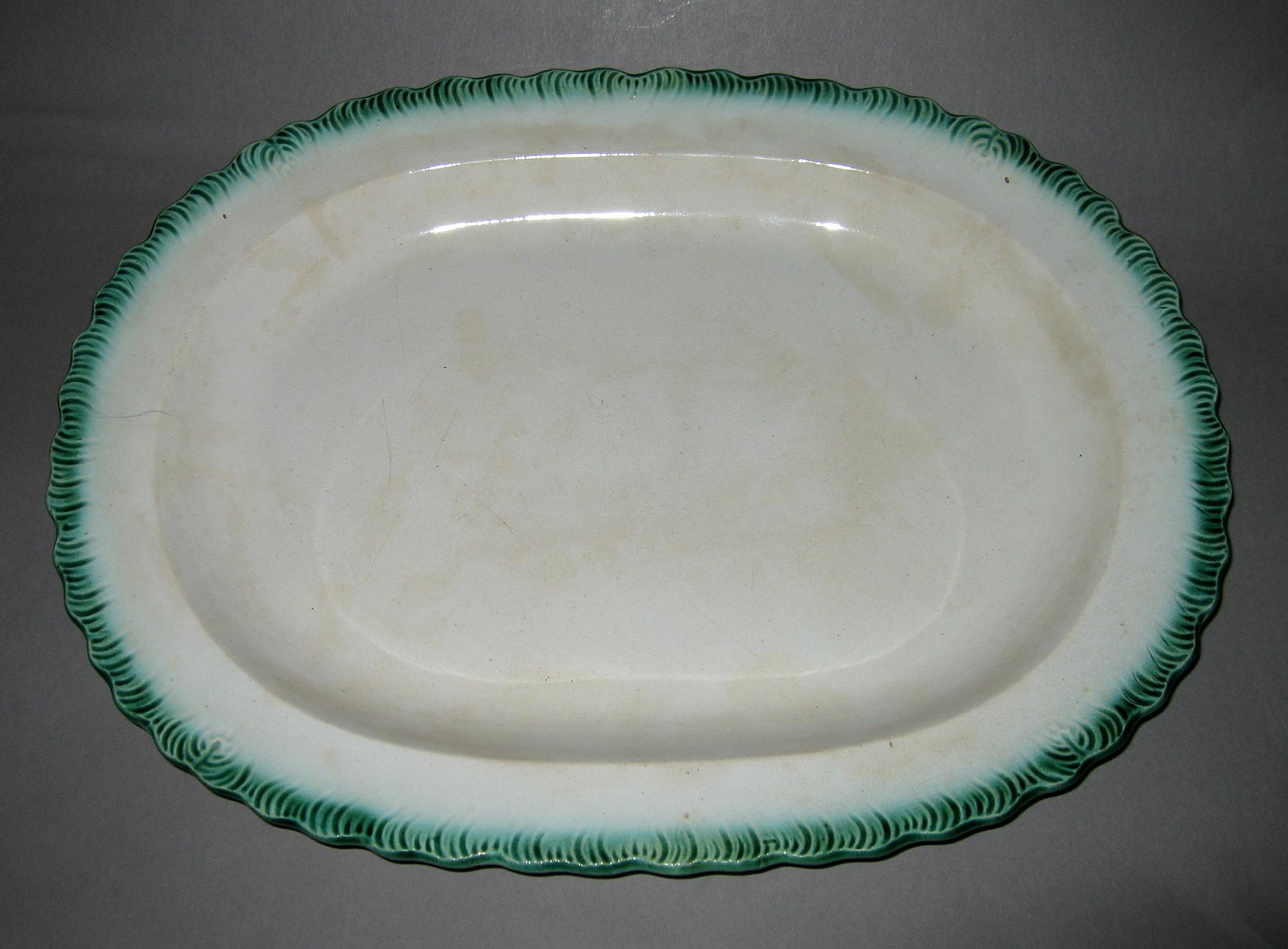 1970.0988.002 Dish