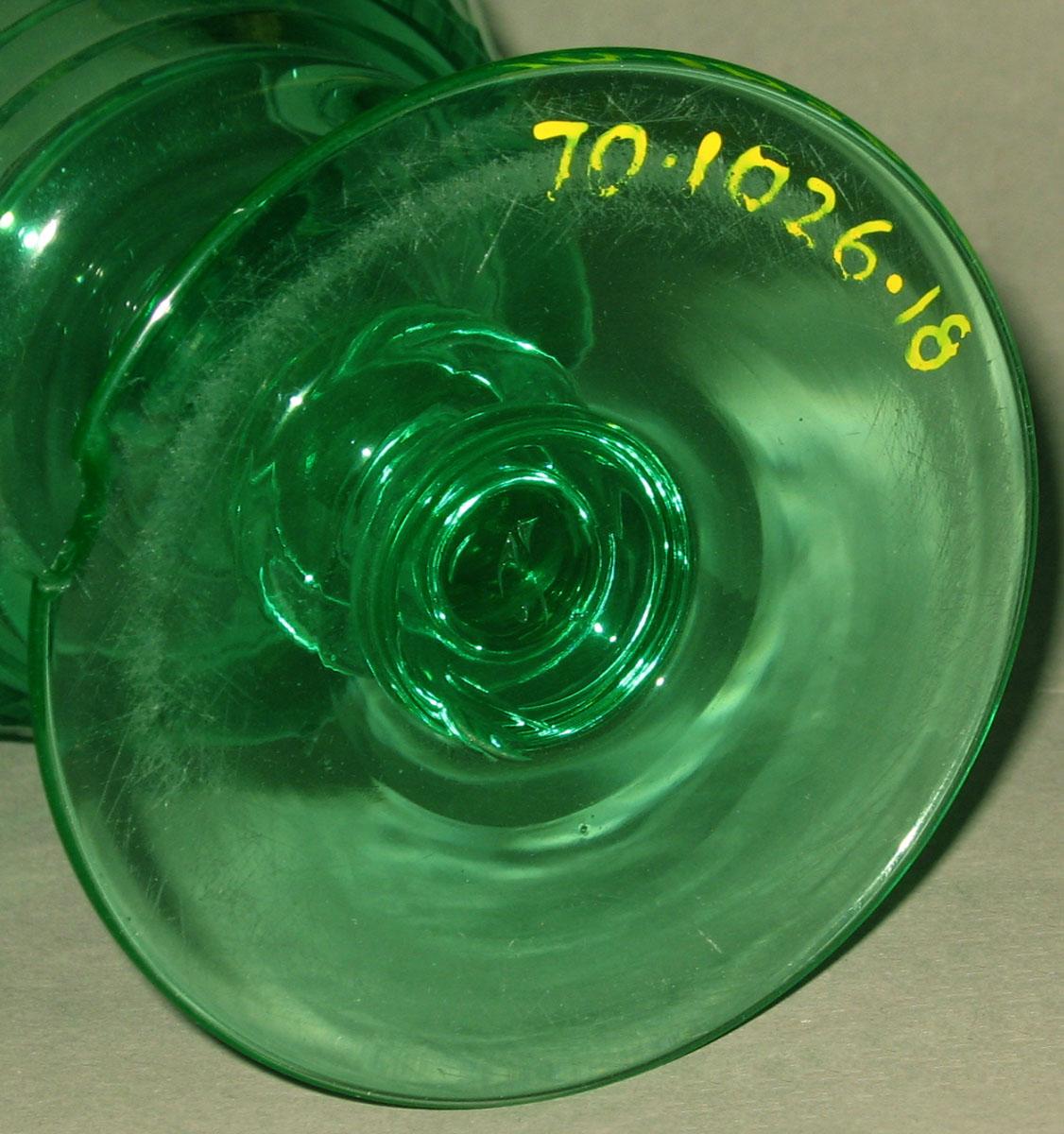 1970.1026.018 Glass goblet (underside)