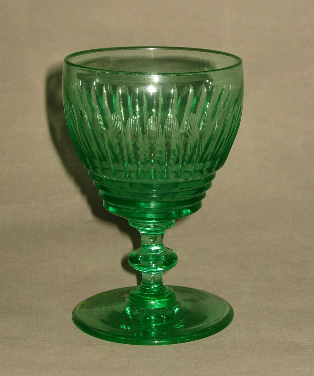1970.1026.032 Glass wineglass