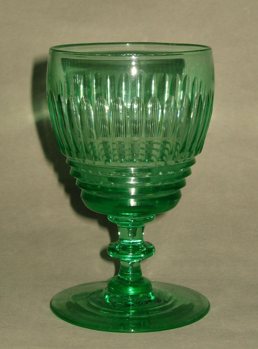 1970.1026.057 Glass wineglass