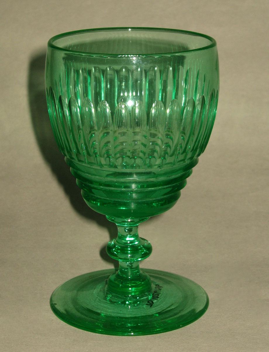 1970.1026.058 Glass wineglass