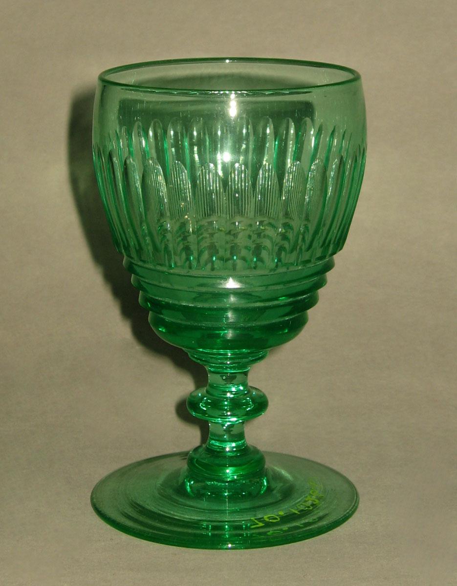 1970.1026.061 Glass wineglass