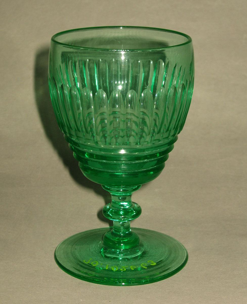 1970.1026.063 Glass wineglass