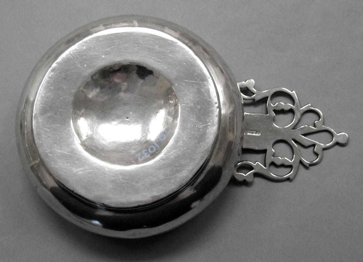 1970.1032 Silver Porringer underside