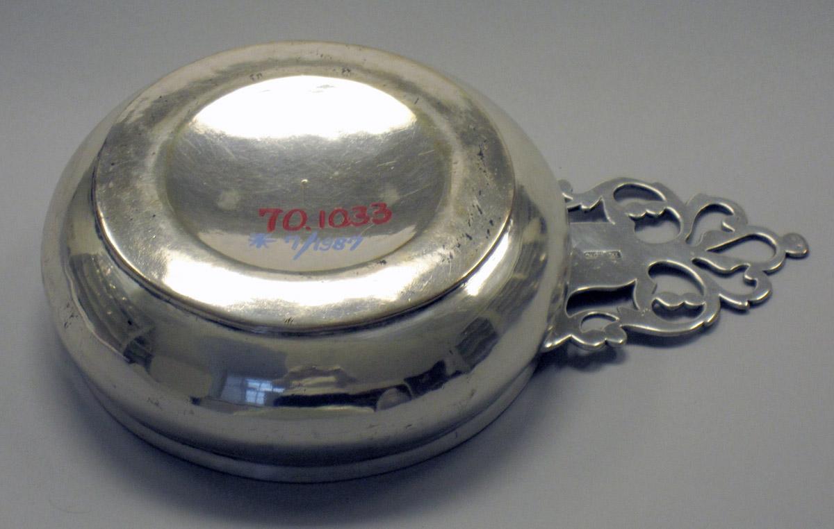 1970.1033 Silver Porringer underside