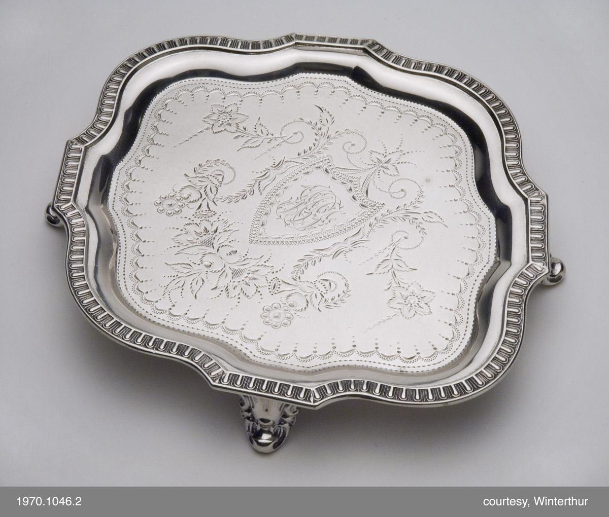 1970.1046.002 Teapot stand