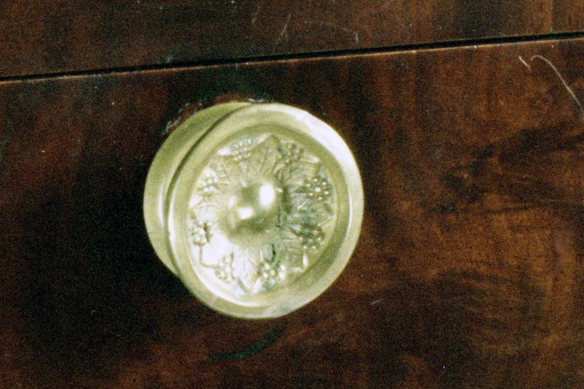 1957.0725 drawer pull