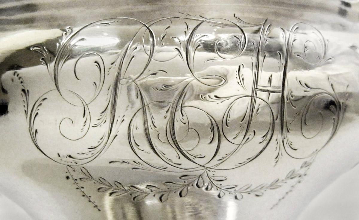 1970.1082 A Sugar bowl, engraving