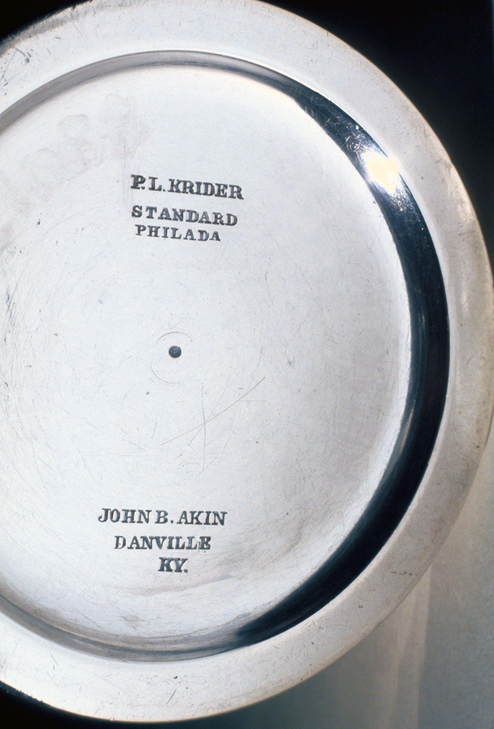 1970.1088 Beaker, detail 1