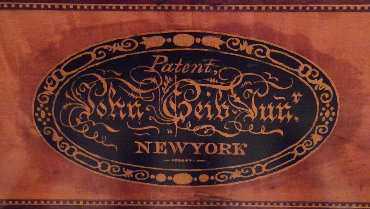 1957.0726 Pianoforte, detail 1