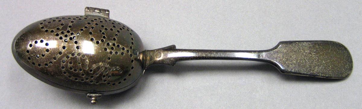 1970.1120 Silver Spoon upper surface