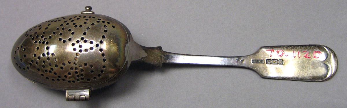 1970.1120 Silver Spoon underside