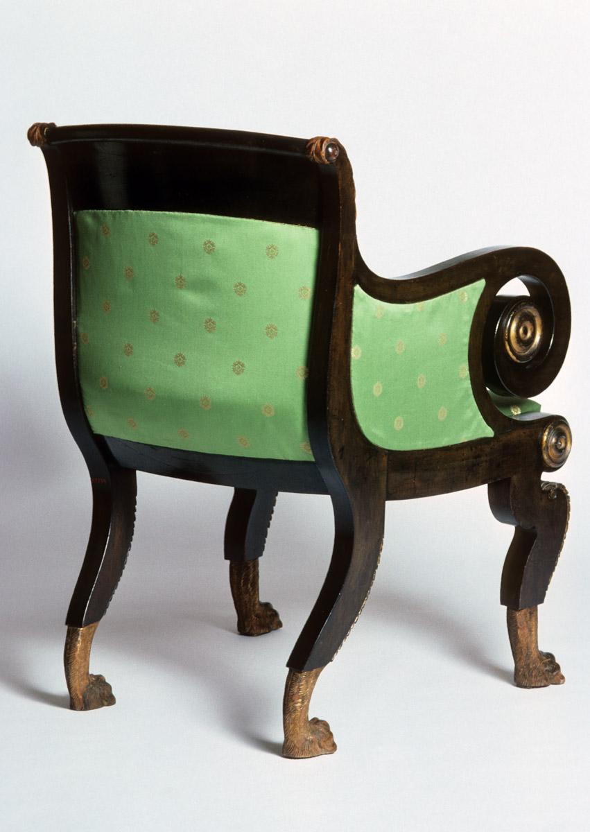 1957.0739 Armchair view 2