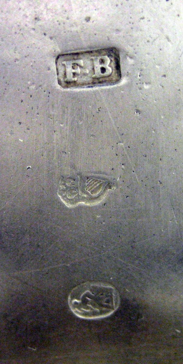 1970.1225 Silver Snuff Box mark 1