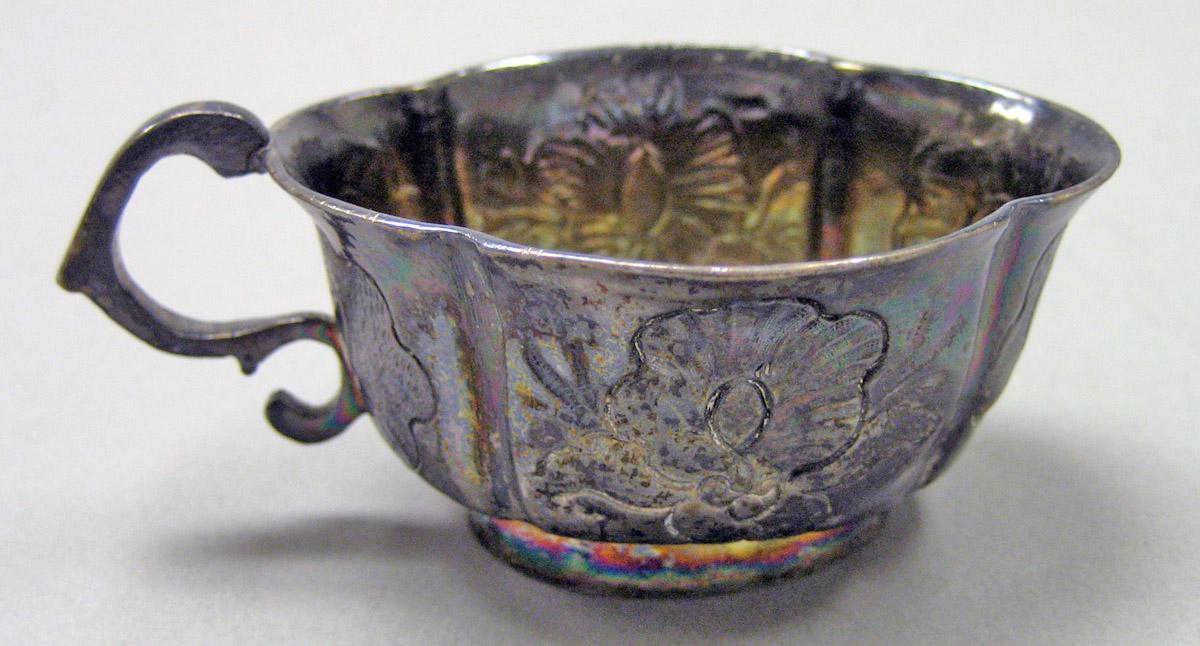 1970.1233 Silver Wine Taster side 2