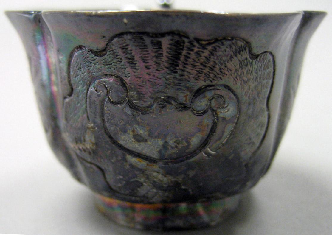 1970.1233 Silver Wine Taster detail 2