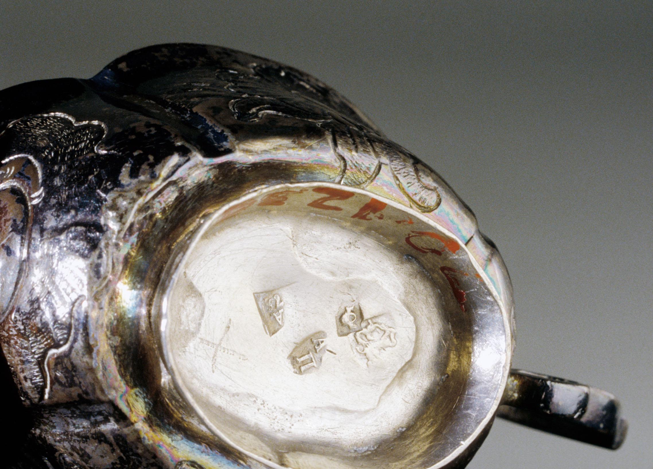 1970.1233 Wine Taster, detail 1