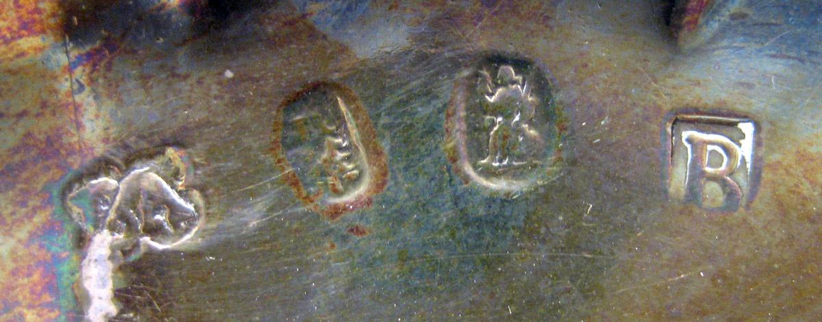 1970.1237 Silver Bottle coaster mark