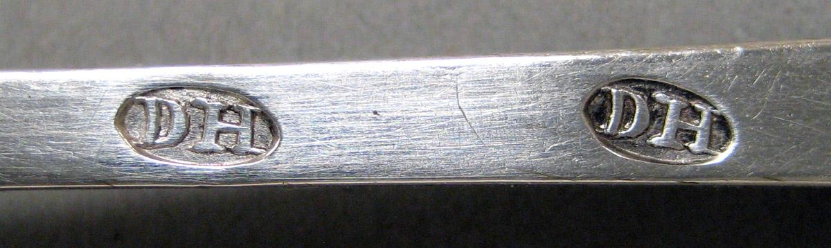 1970.1261.001 Silver Spoon mark