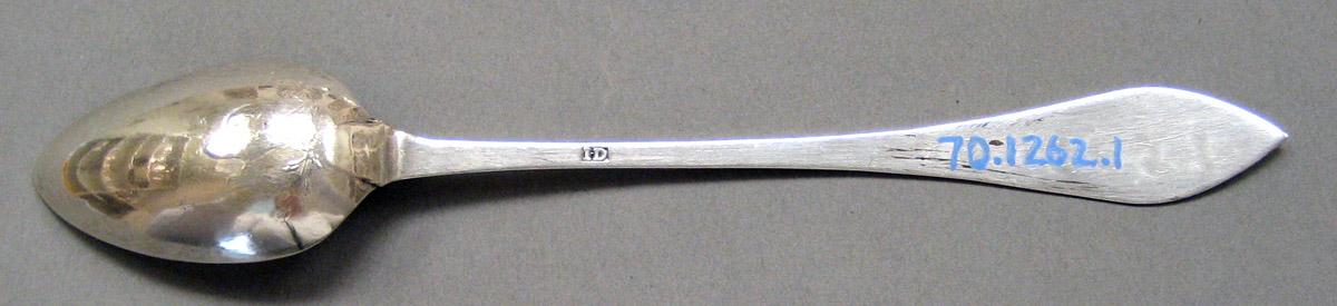 1970.1262.001 Silver Spoon underside