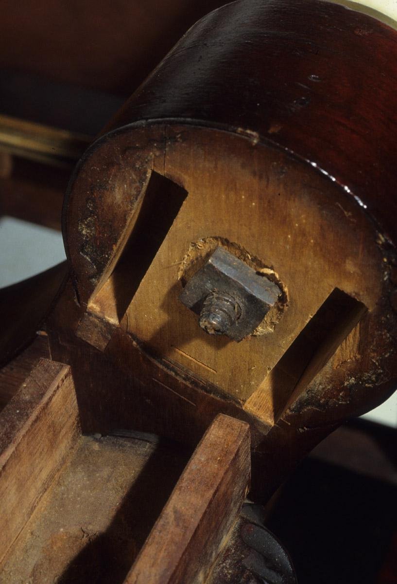 1957.0746 Desk, detail 2