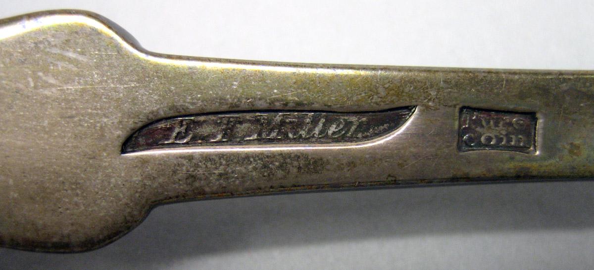 1970.1327.001 Silver Fork mark