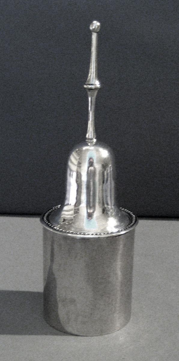 1970.1336 D, E Silver Standish and lid