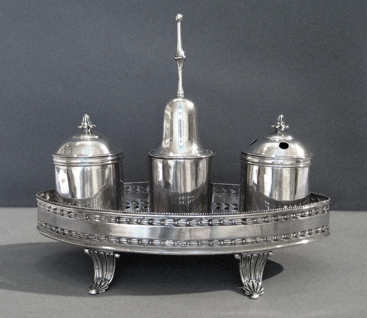 1970.1336 A-G Silver Standish