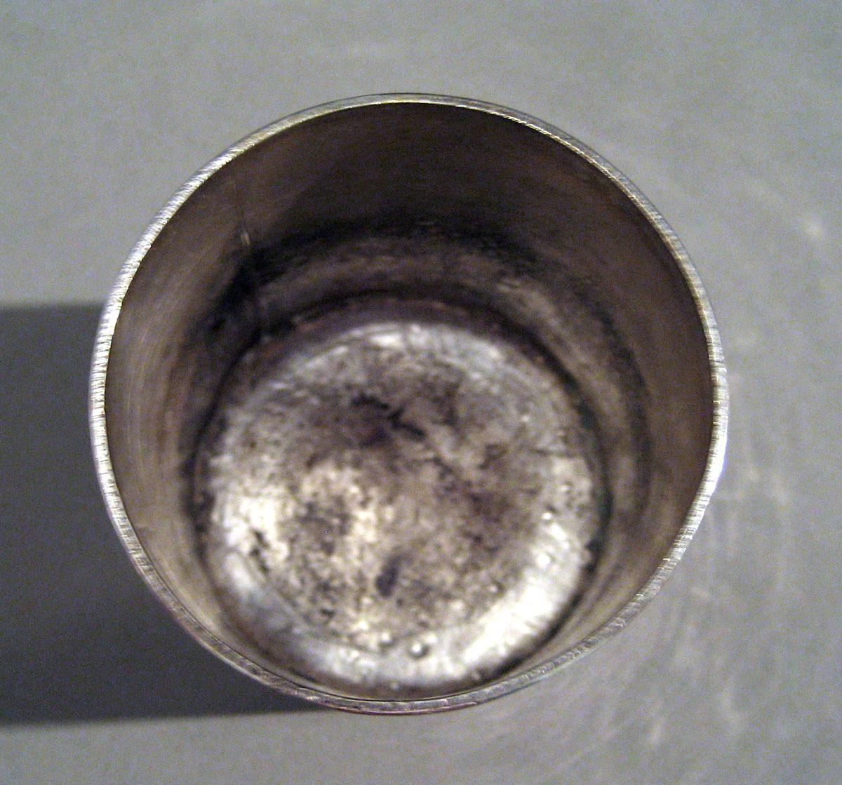 1970.1336 F Silver Standish interior