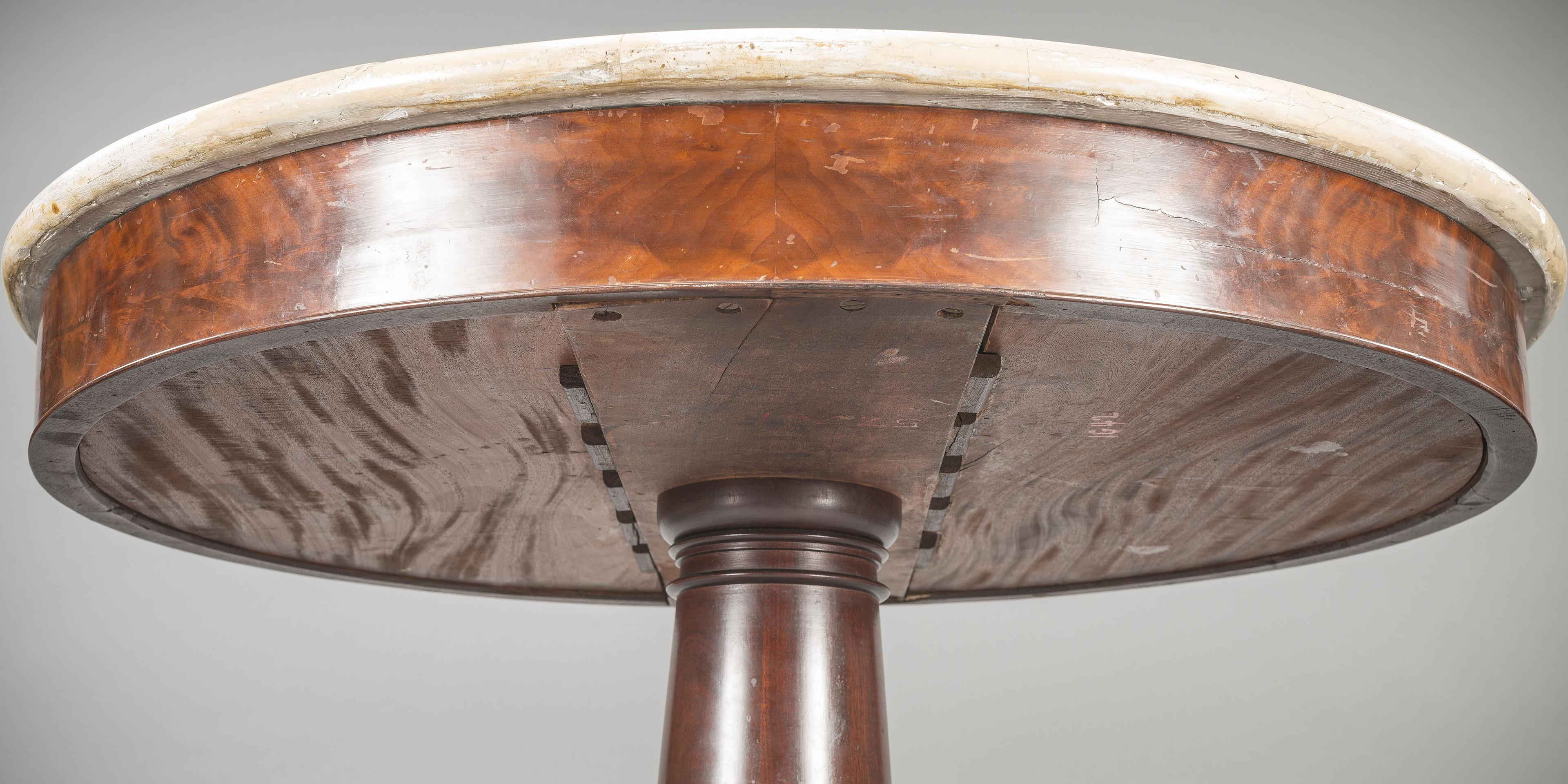 1957.0761 Table, Center table (underneath view)