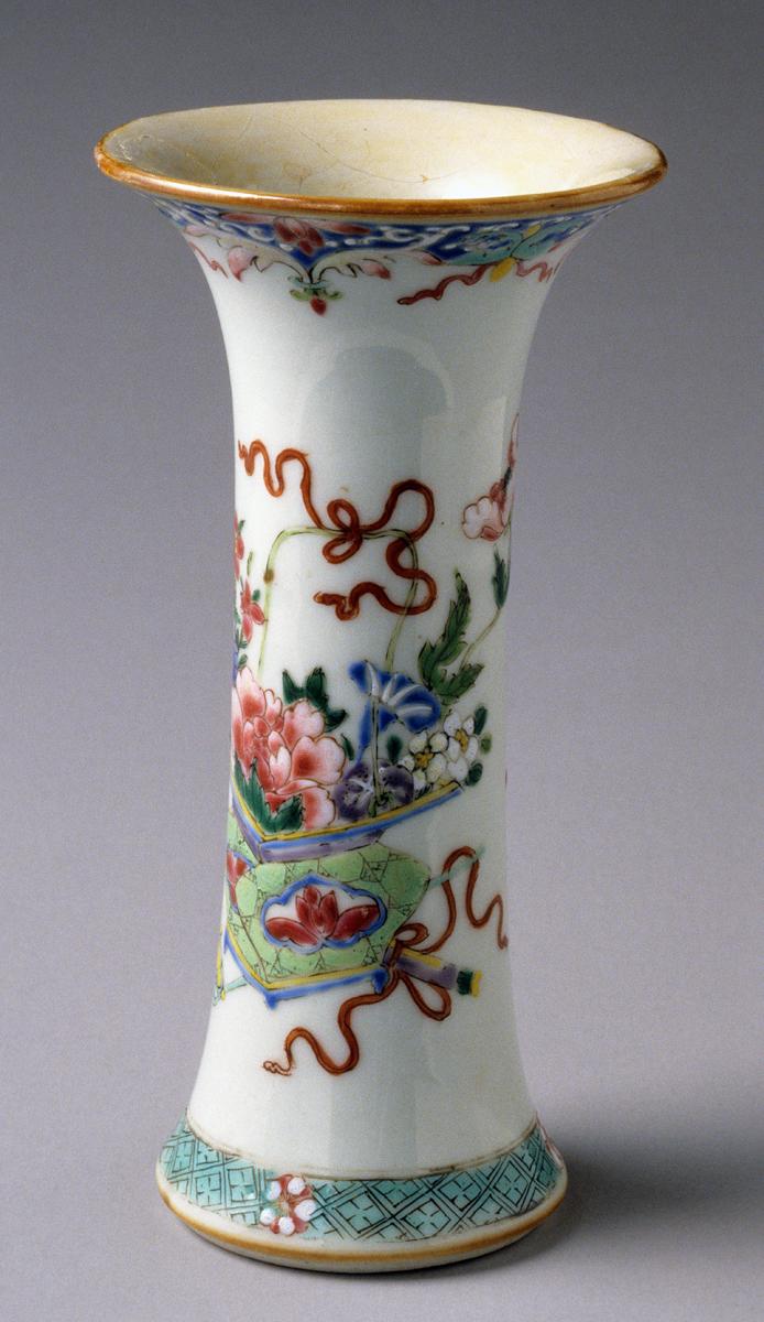 1970.1352.001 Flower, Container Vase
