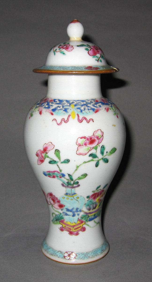 1970.1352.003 A,B Porcelain garniture vase face two