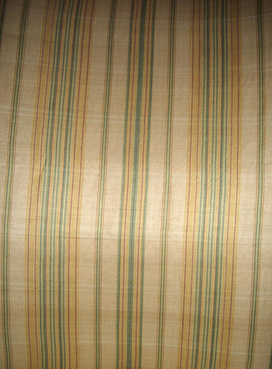 1957.0769 detail of fabric
