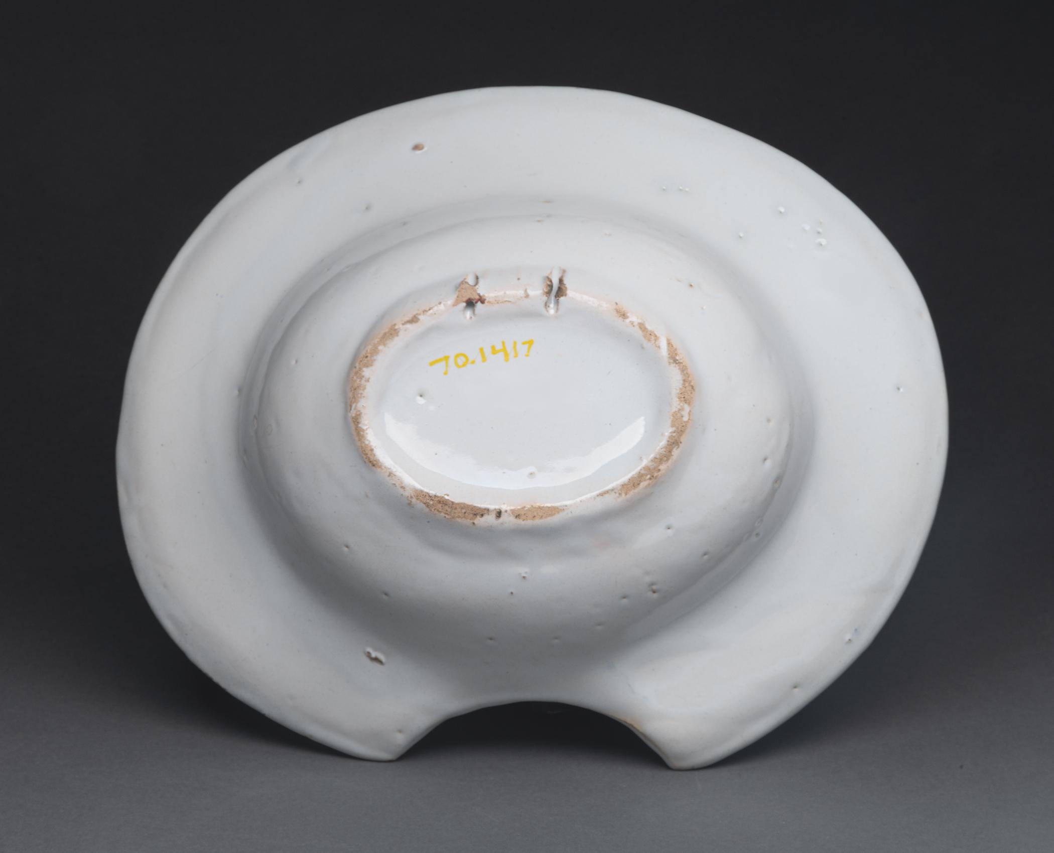 1970.1417 Apothecary bowl, view 2