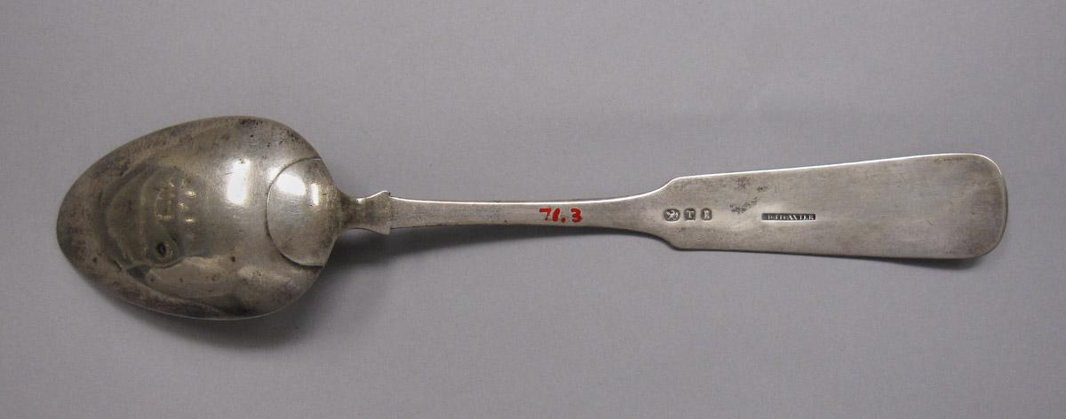 1971.0003 Spoon, underside