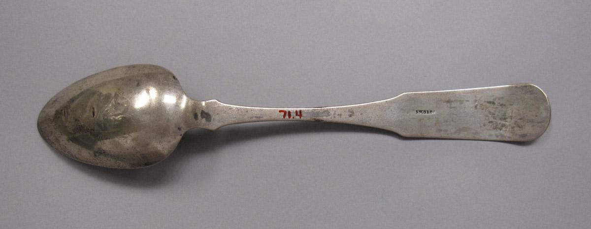1971.0004 Spoon, underside