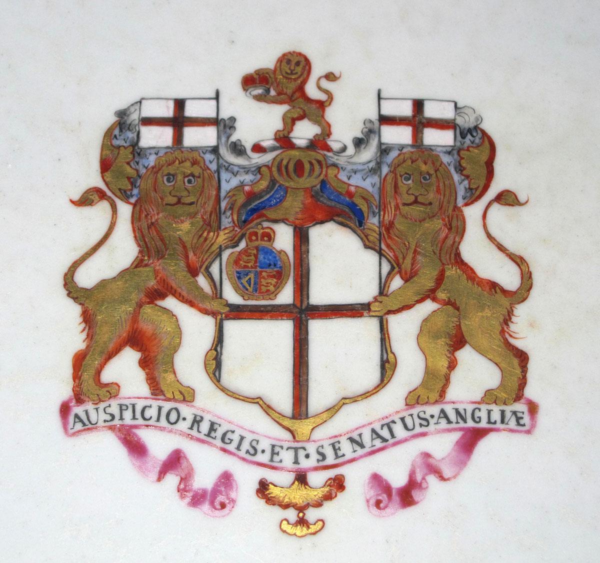 1971.0014 Porcelain platter detail