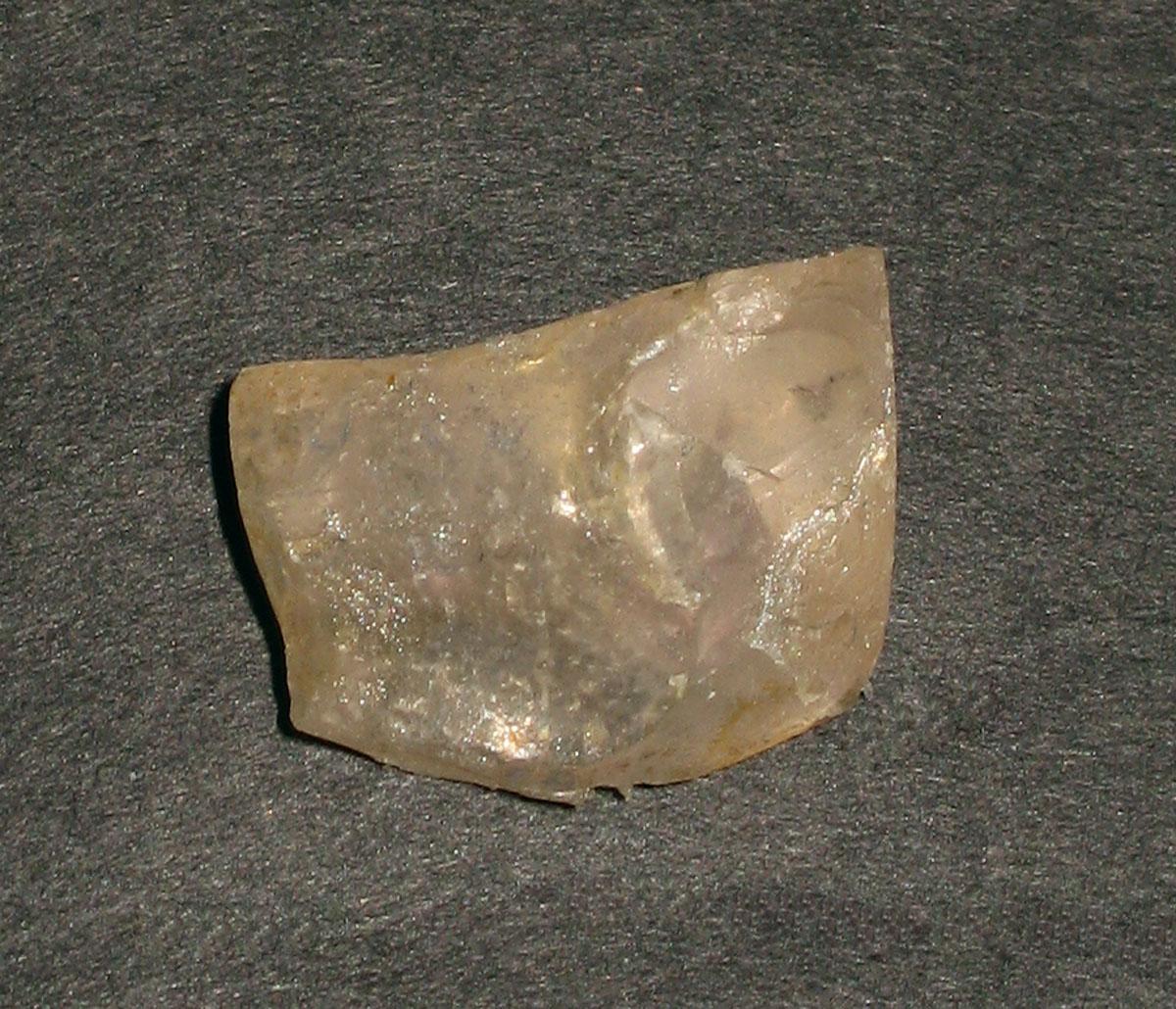 1971.0024.007 Glass fragment