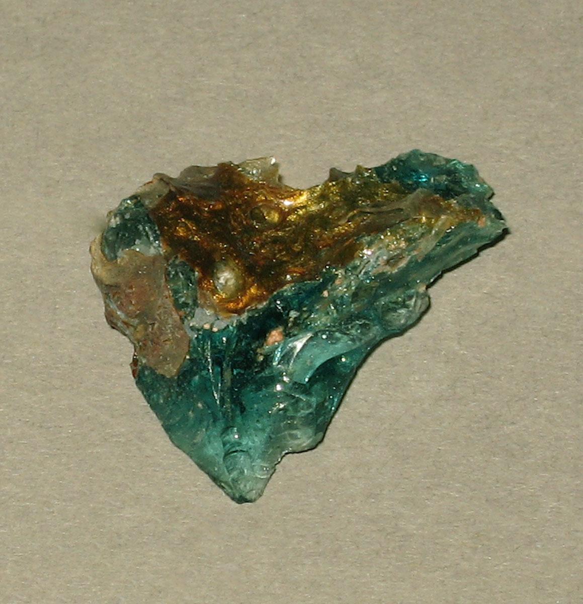 1971.0024.024 Glass fragment