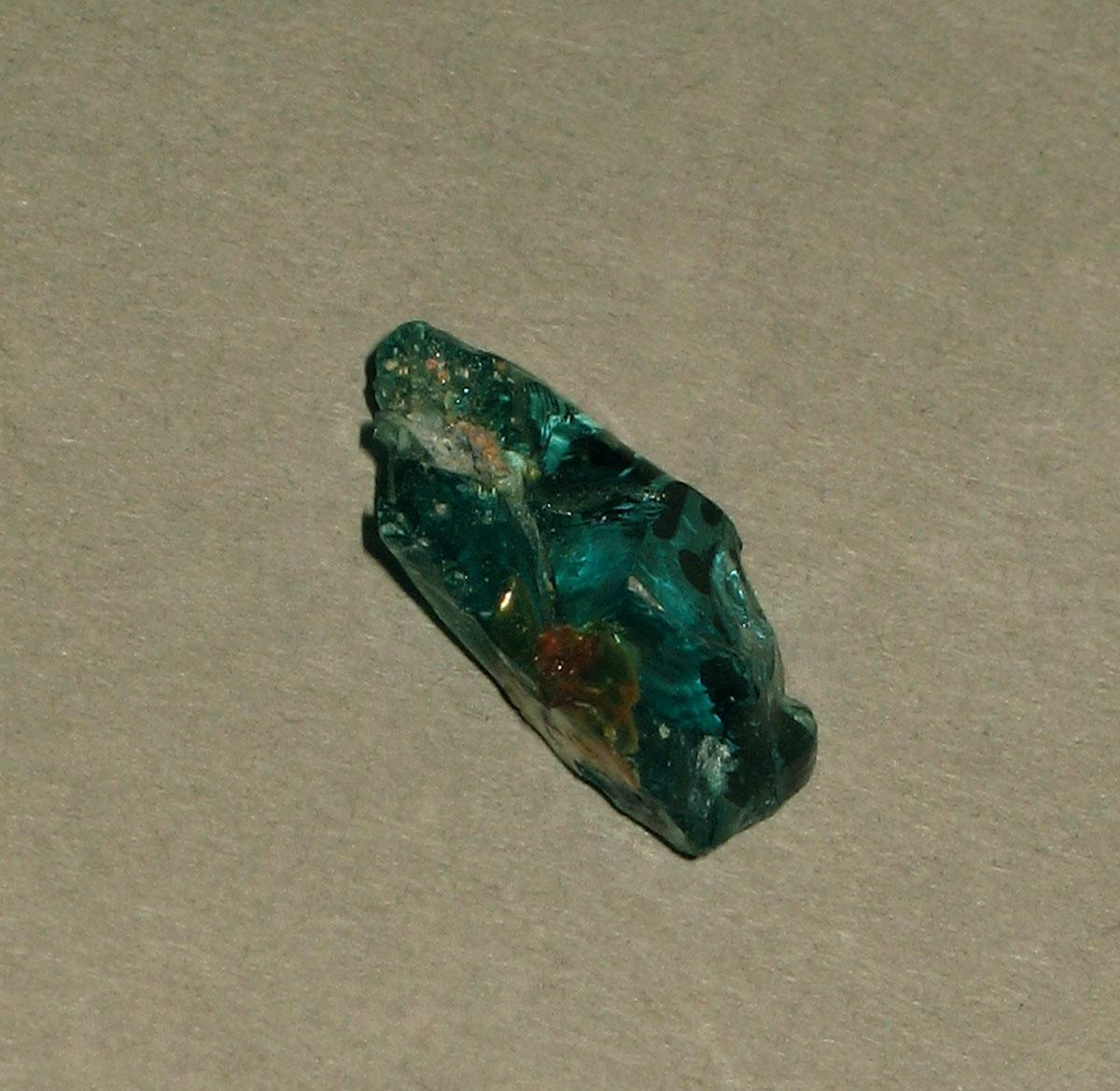 1971.0024.028 Glass fragment