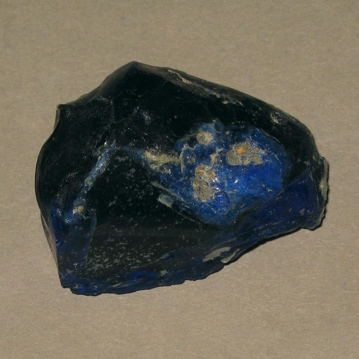 1971.0024.039 Glass fragment