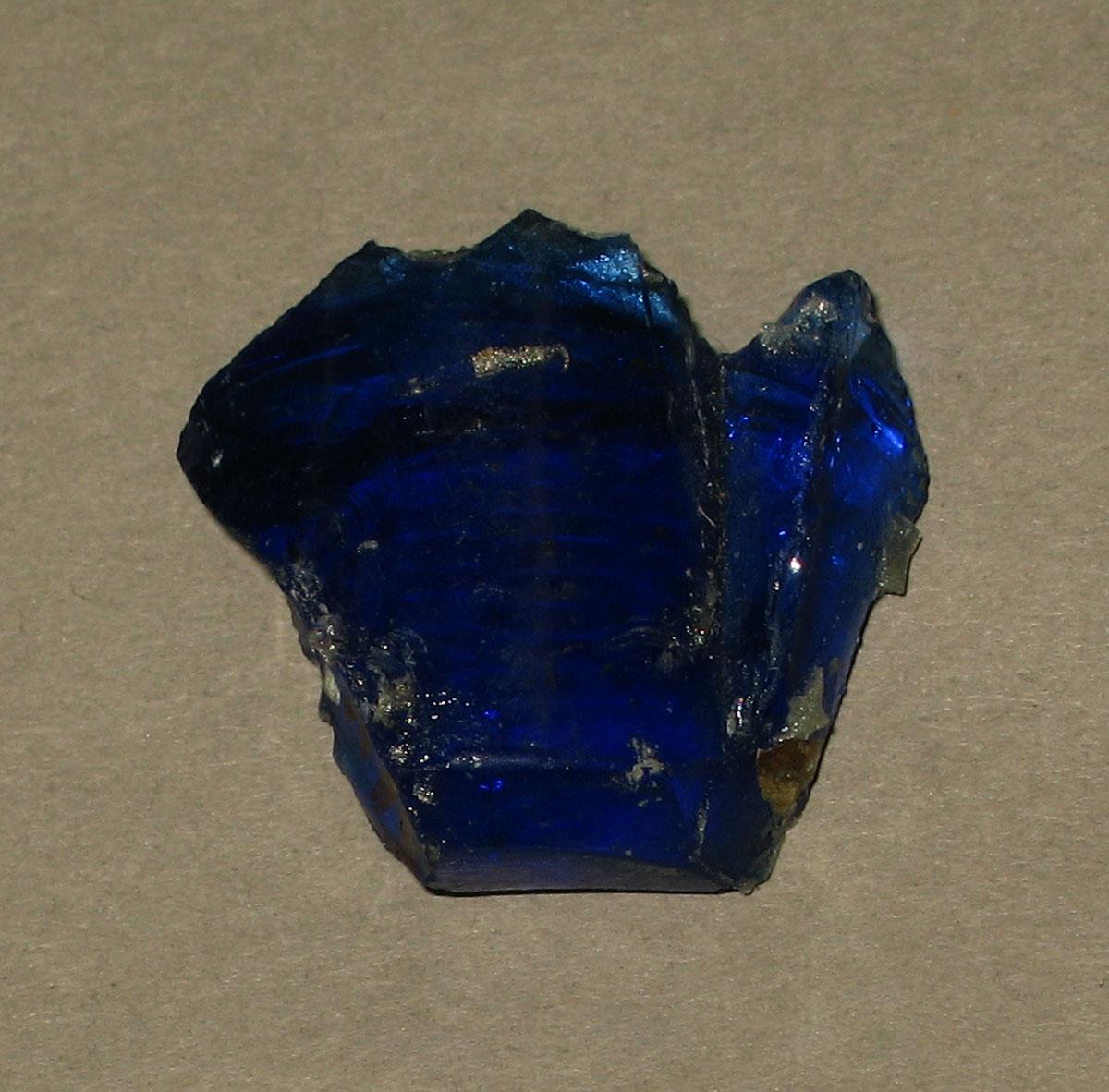 1971.0024.045 Glass fragment