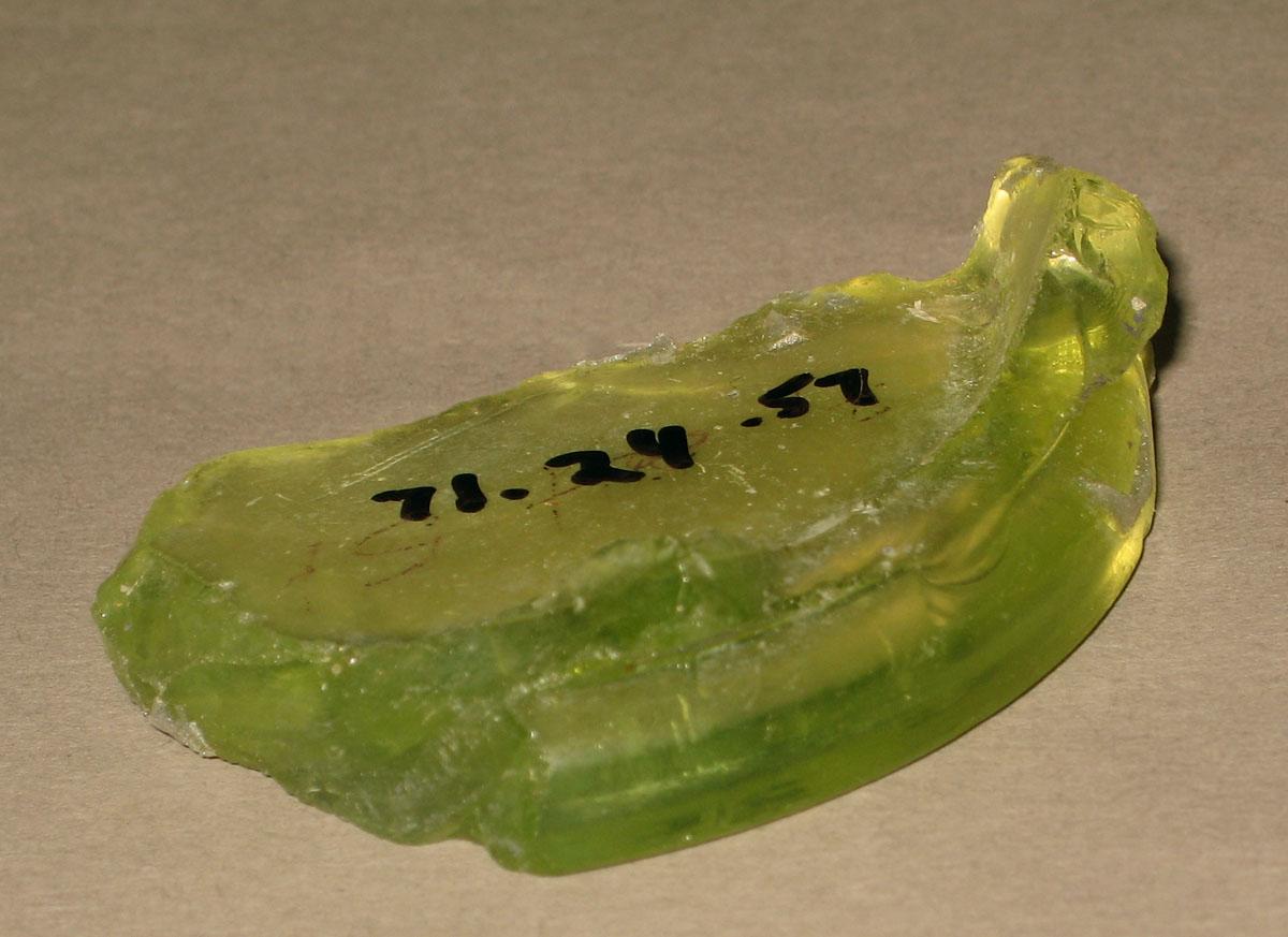 1971.0024.057 Glass fragment
