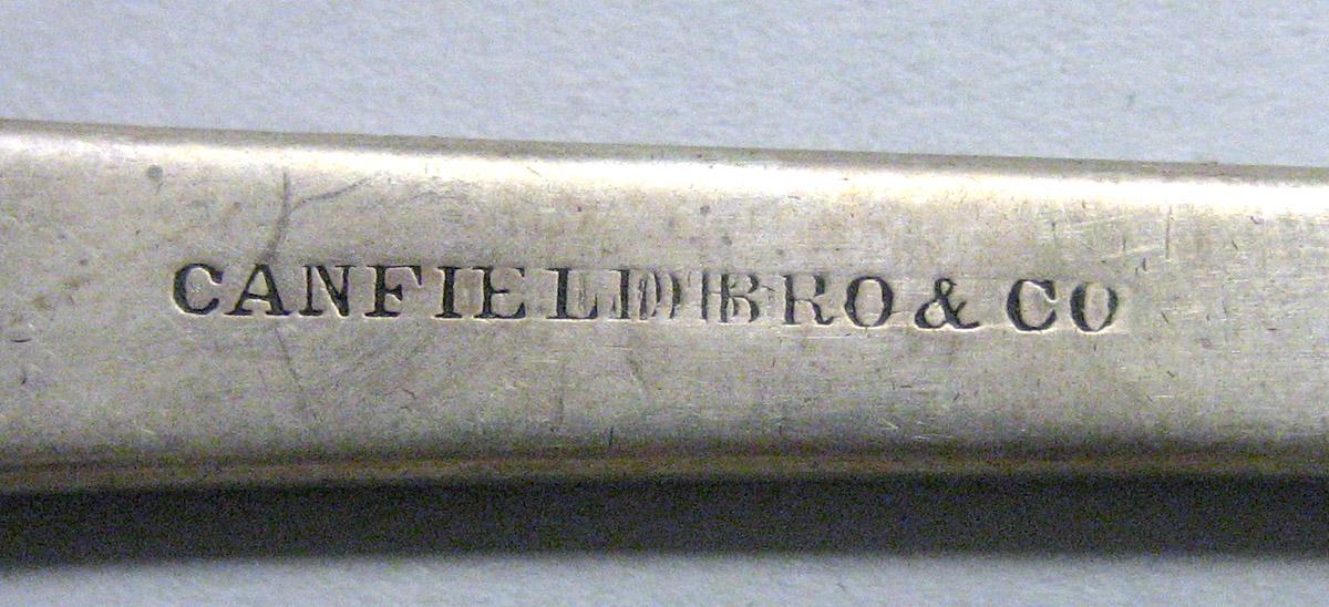 1971.0044 Silver Spoon mark