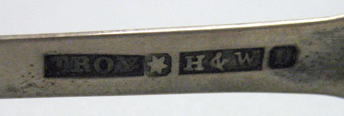 1971.0045 Silver Tongs mark