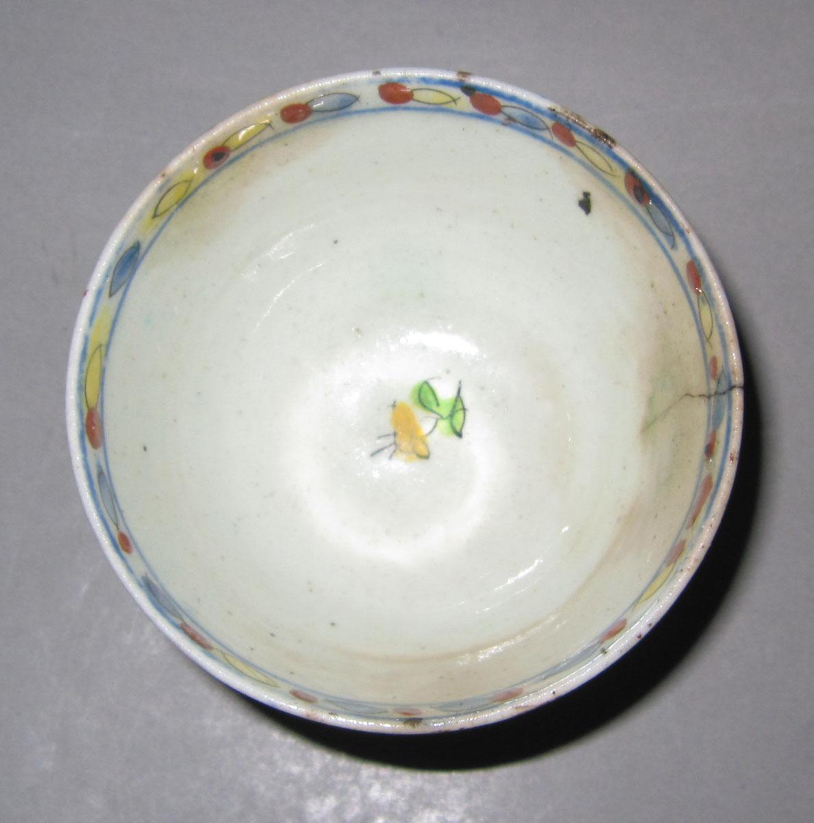 1971.0051 A Earthenware teabowl top
