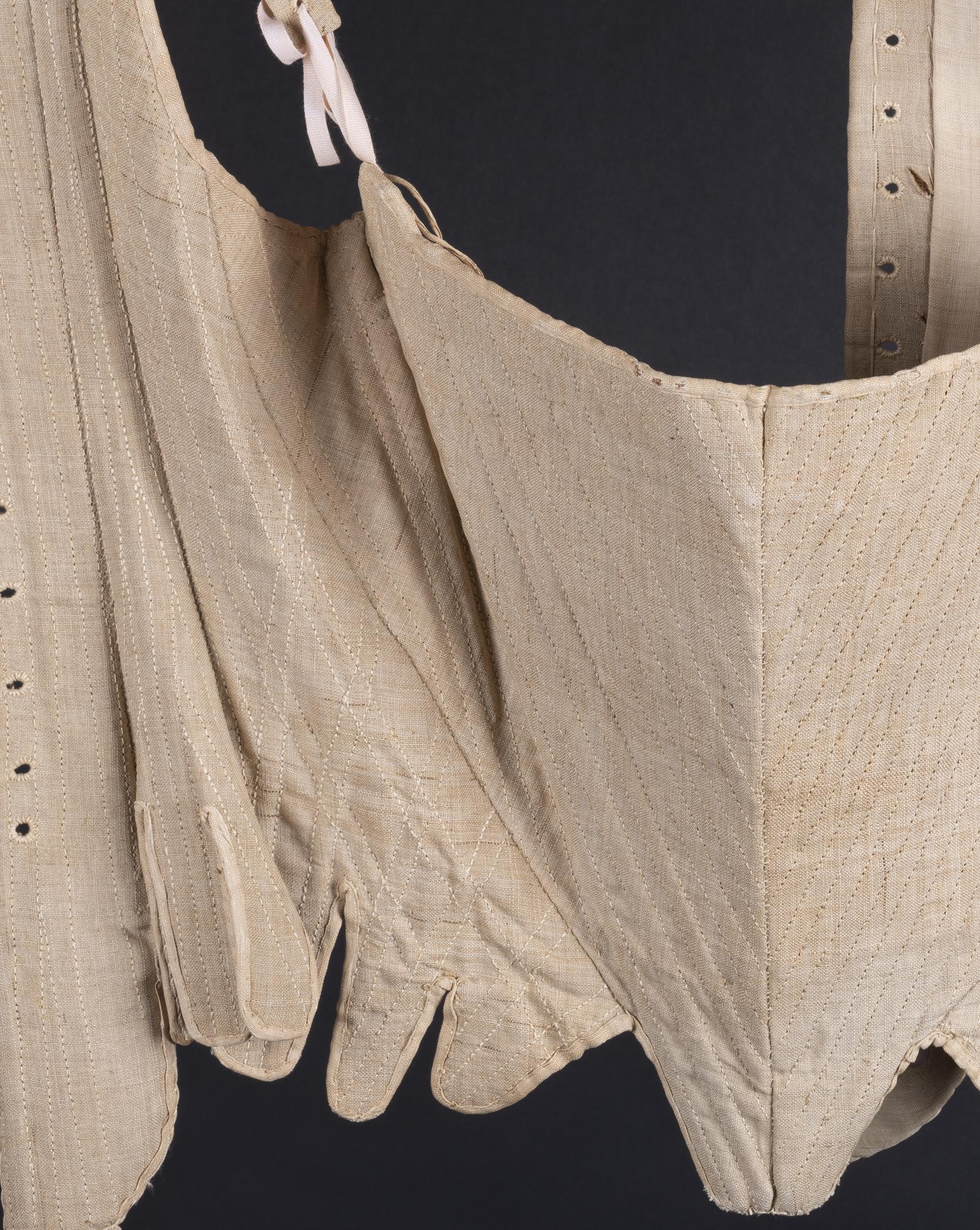 1952.0275 Stays, detail 1