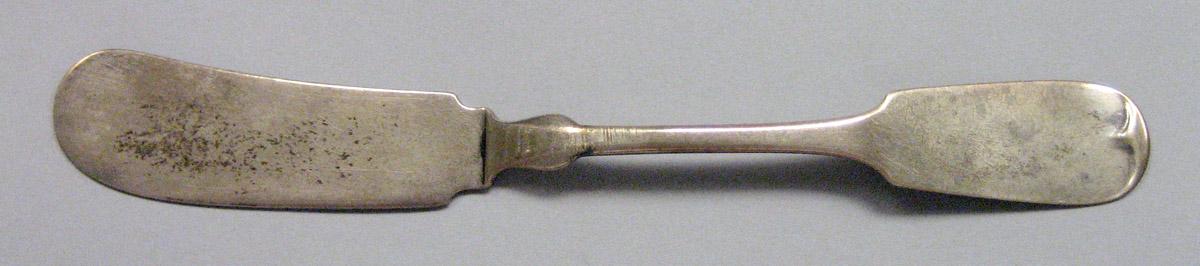 1971.0071 Silver Butter Server upper surface